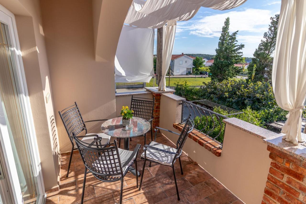 Apartments Vintage Банёл Экстерьер фото